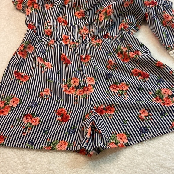 Michelle Girls Romper Preowned Size M - Picture 12 of 14